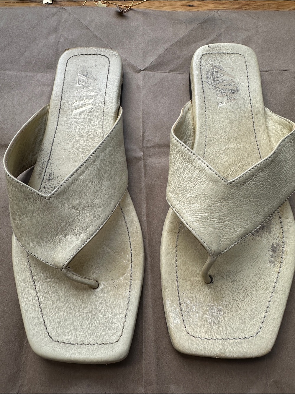 Zara - Cream Wide Strap Square-Toe Leather Thong Sandals